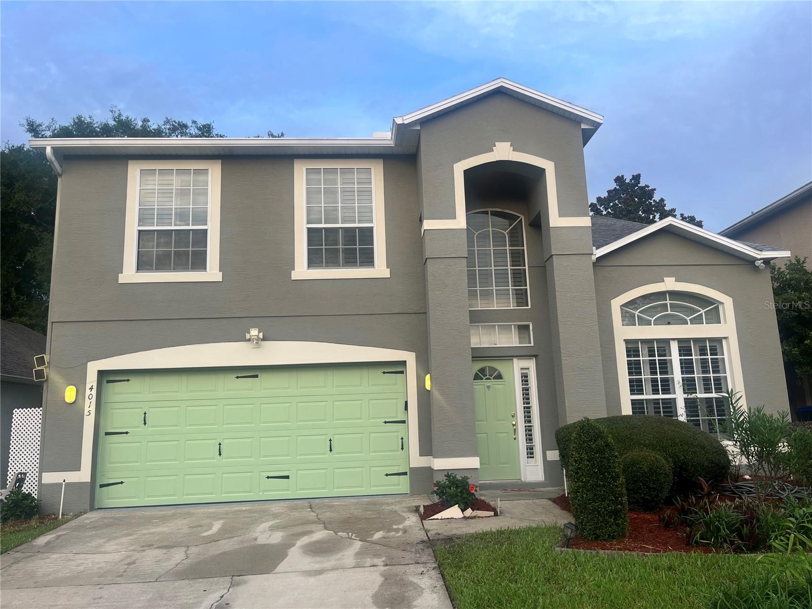 Single Family Residence in ORLANDO, FL - Daniel Dourado