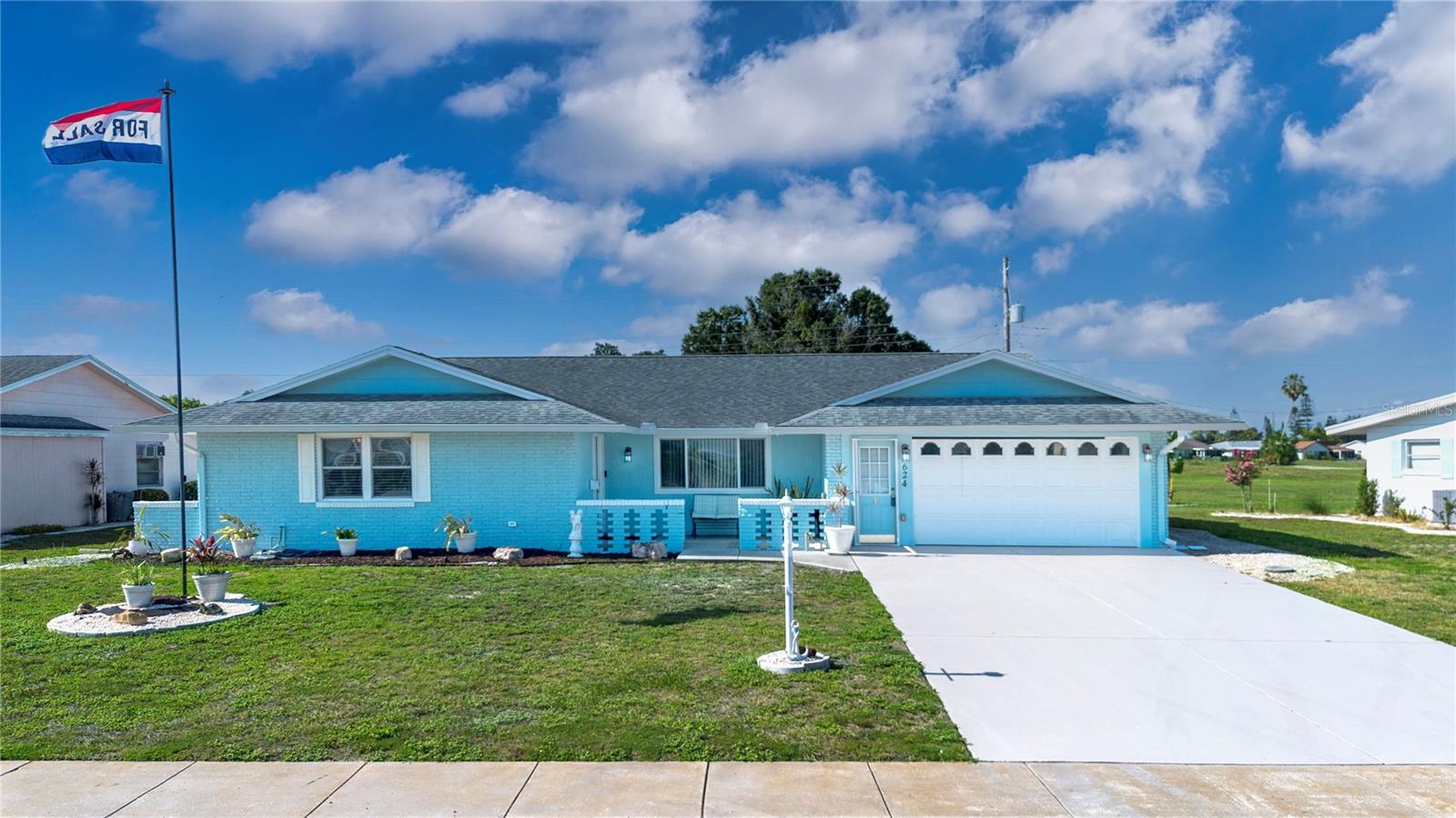 Single Family Residence em SUN CITY CENTER, FL - Daniel Dourado
