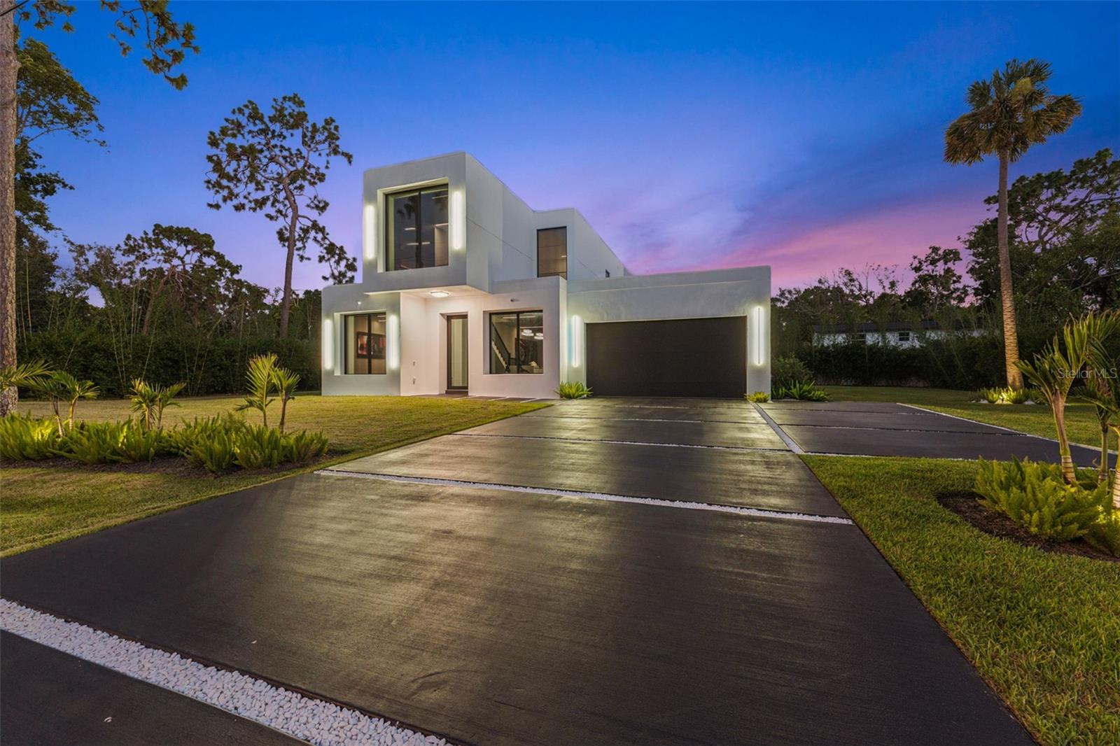 Single Family Residence in ODESSA, FL - Daniel Dourado