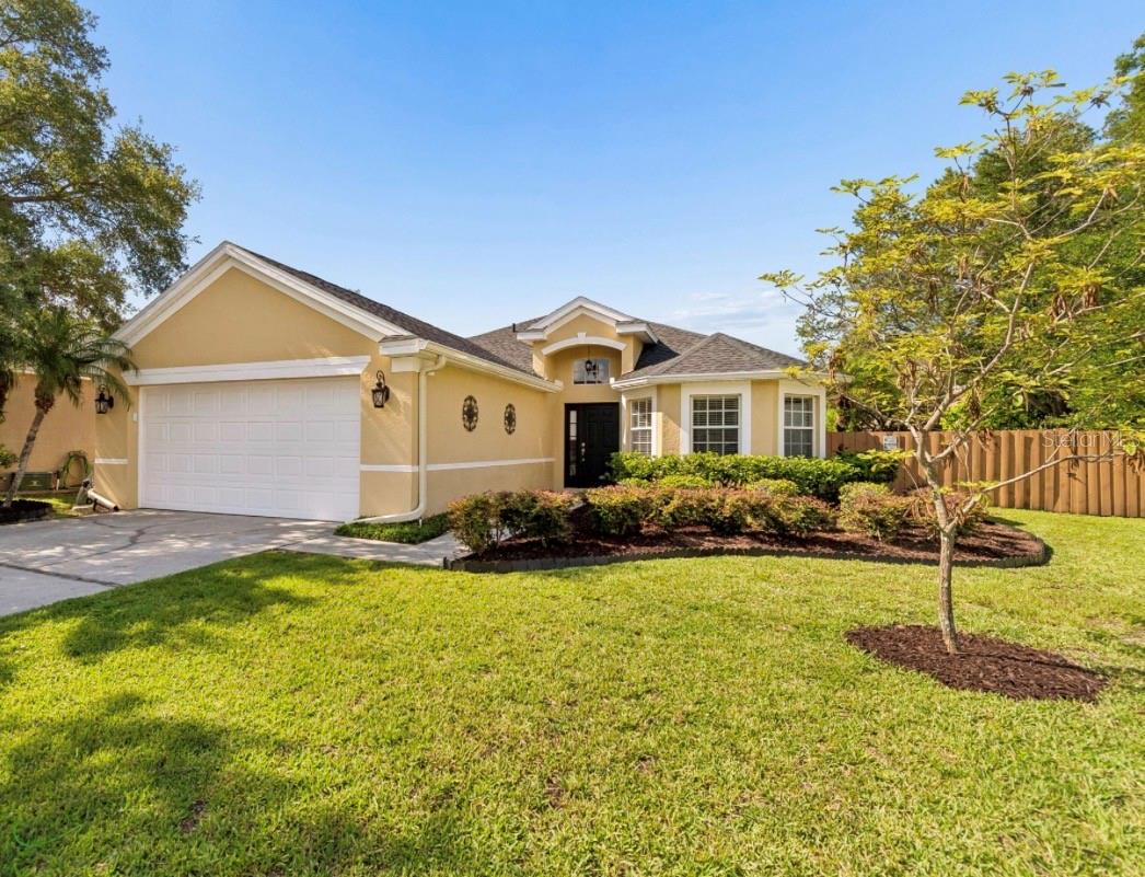 Single Family Residence in TAMPA, FL - Daniel Dourado