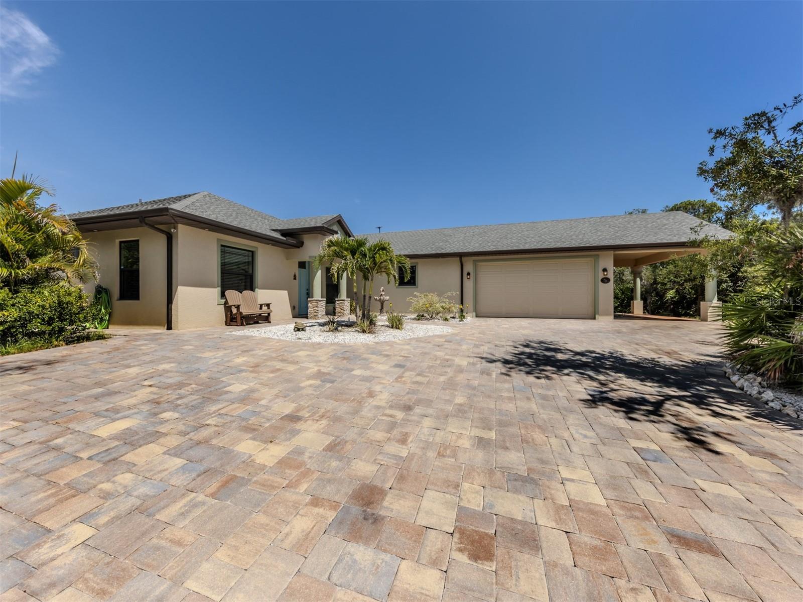 Single Family Residence em ENGLEWOOD, FL - Daniel Dourado