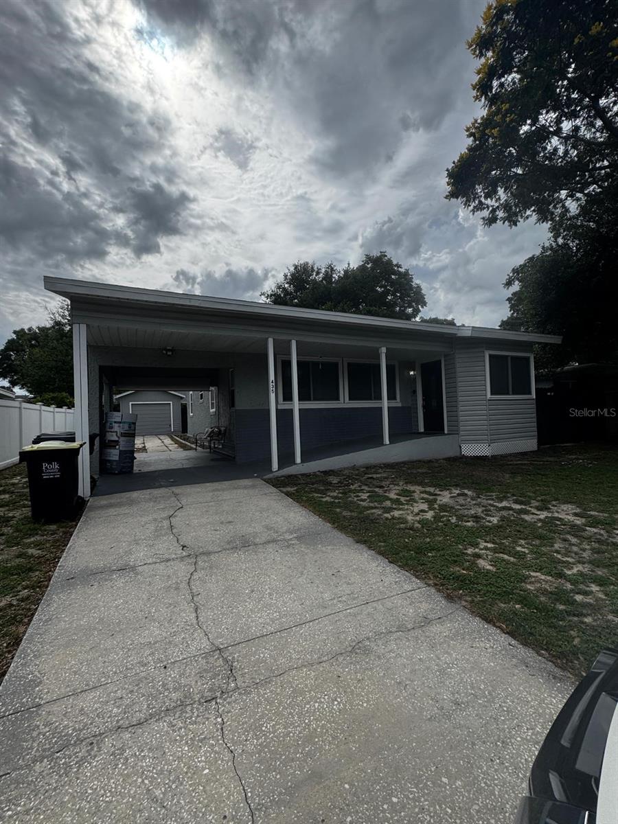 Single Family Residence em WINTER HAVEN, FL - Daniel Dourado