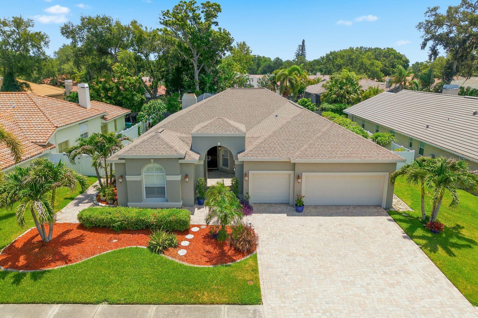 Single Family Residence in PALM HARBOR, FL - Daniel Dourado