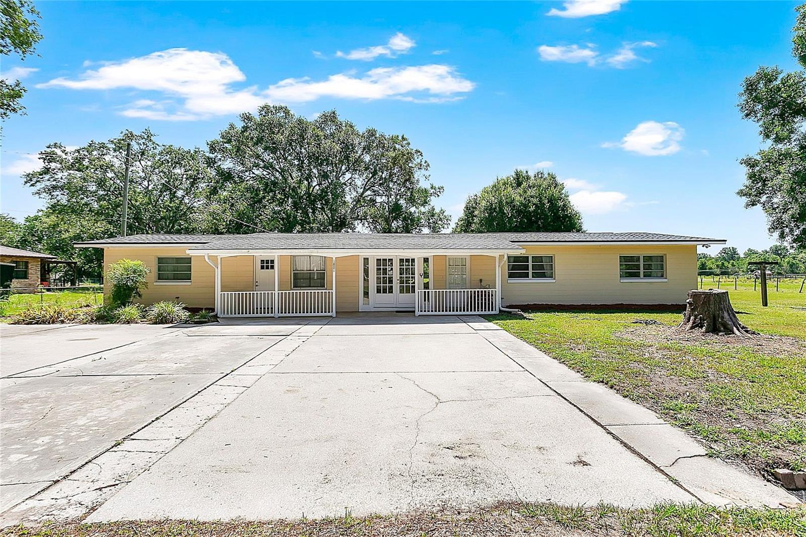 Single Family Residence in ST CLOUD, FL - Daniel Dourado