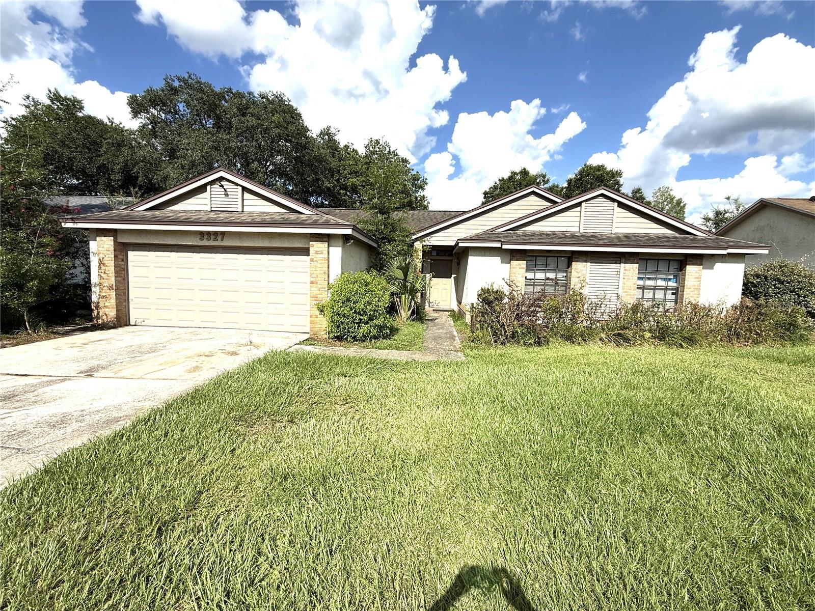 Single Family Residence in ORLANDO, FL - Daniel Dourado
