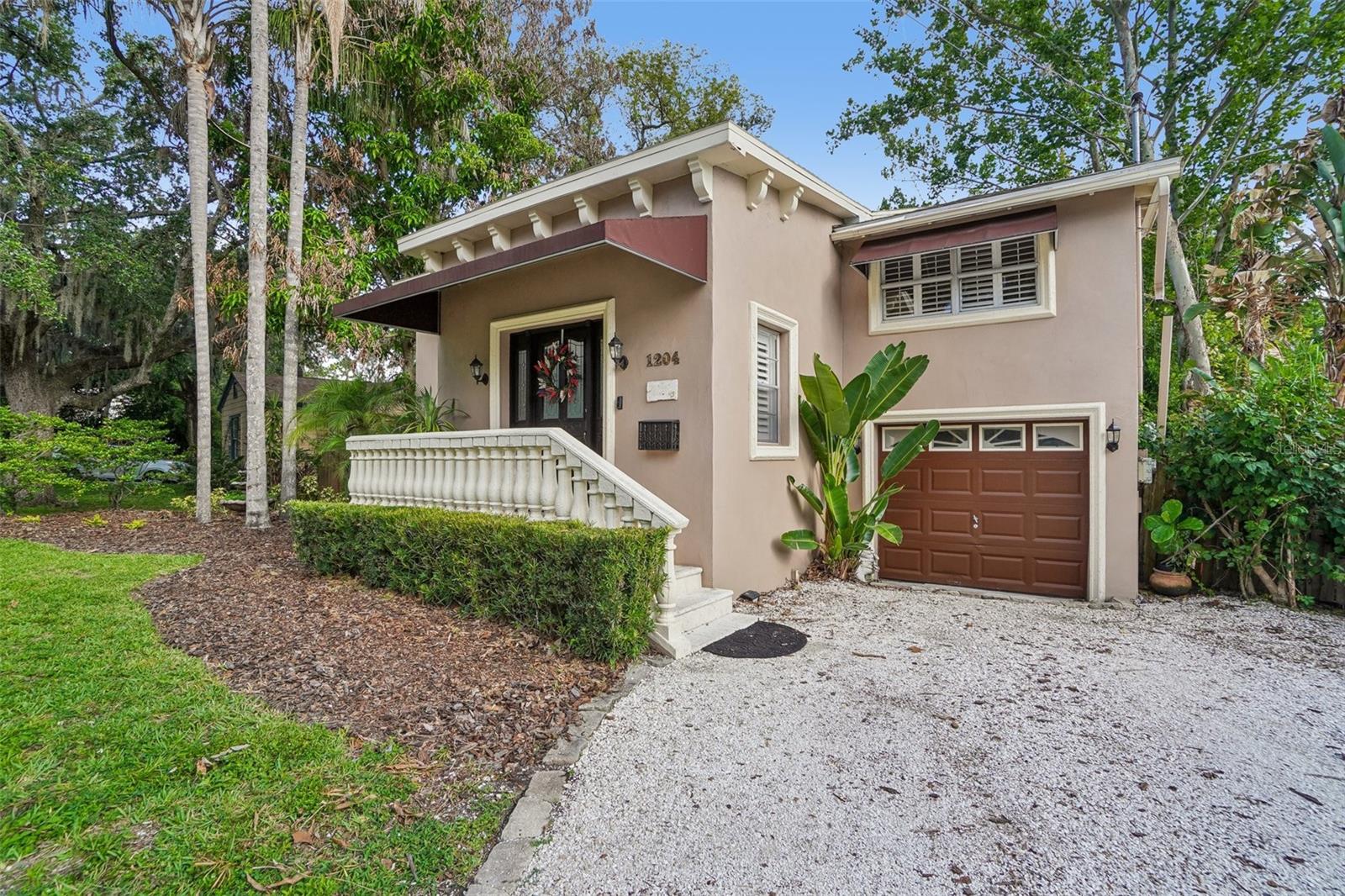 Single Family Residence in TAMPA, FL - Daniel Dourado