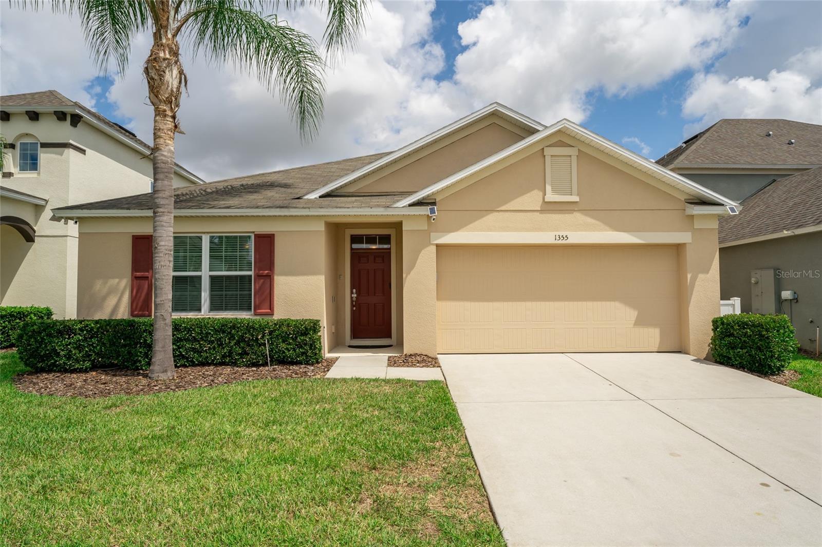 Single Family Residence in DAVENPORT, FL - Daniel Dourado