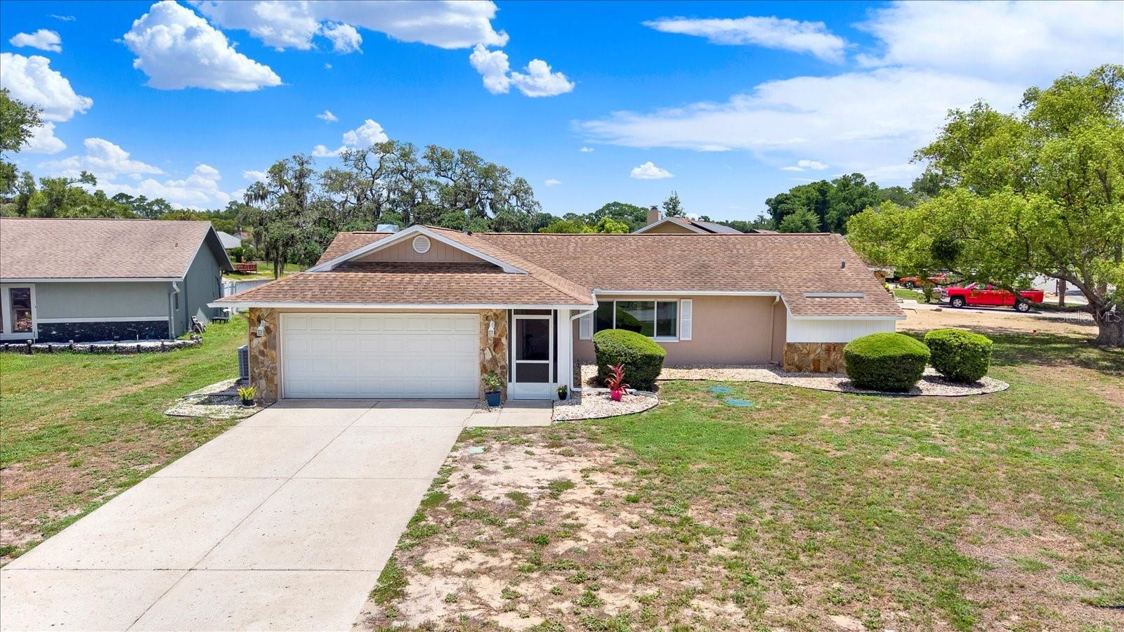 Single Family Residence em HUDSON, FL - Daniel Dourado