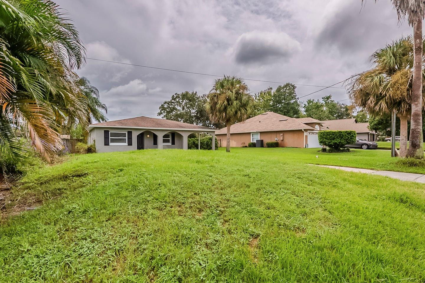 Single Family Residence em TAVARES, FL - Daniel Dourado