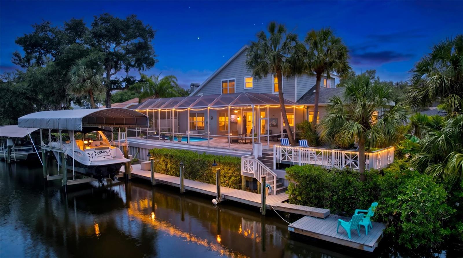 Single Family Residence in BRADENTON, FL - Daniel Dourado