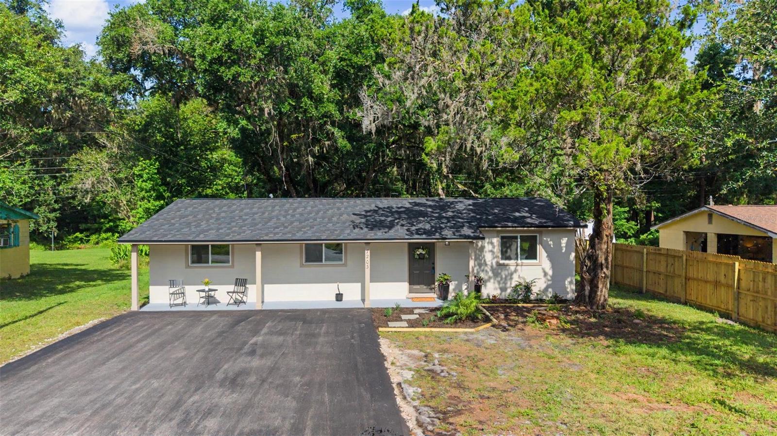 Single Family Residence in BROOKSVILLE, FL - Daniel Dourado