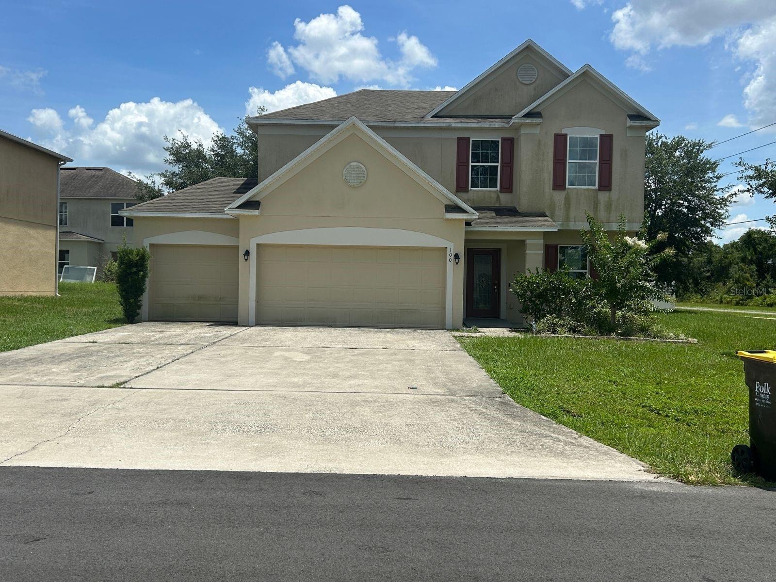 Single Family Residence em POINCIANA, FL - Daniel Dourado