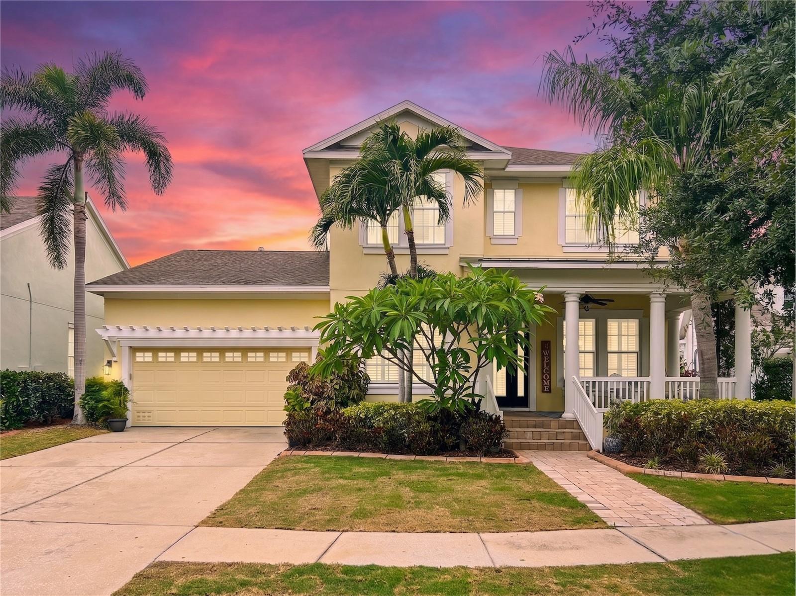Single Family Residence in APOLLO BEACH, FL - Daniel Dourado