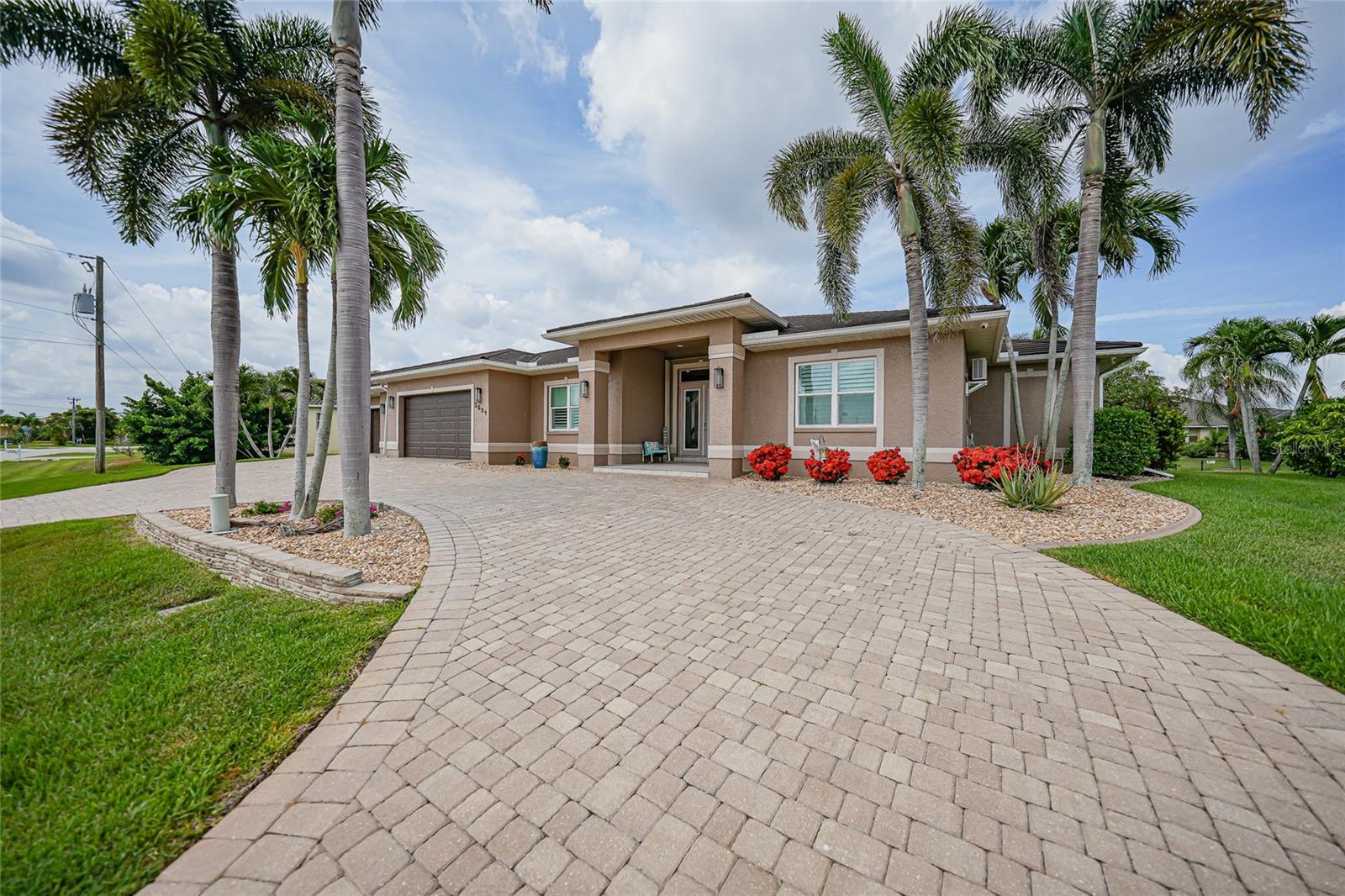 Single Family Residence em PUNTA GORDA, FL - Daniel Dourado