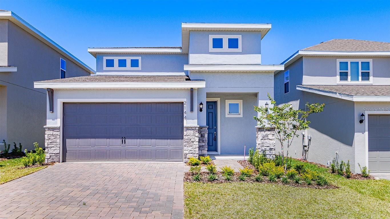 Single Family Residence in MINNEOLA, FL - Daniel Dourado