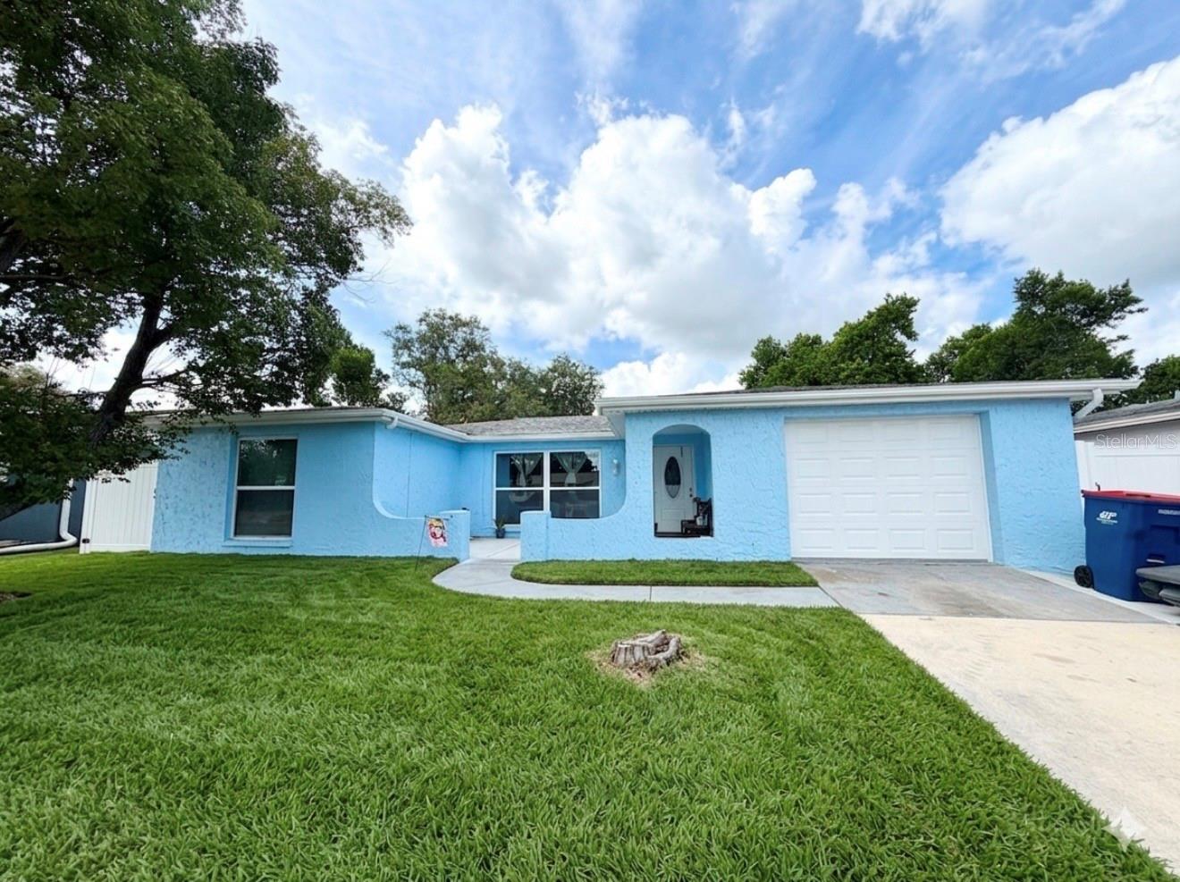 Single Family Residence em PORT RICHEY, FL - Daniel Dourado