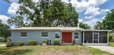 Single Family Residence em FRUITLAND PARK, FL - Daniel Dourado