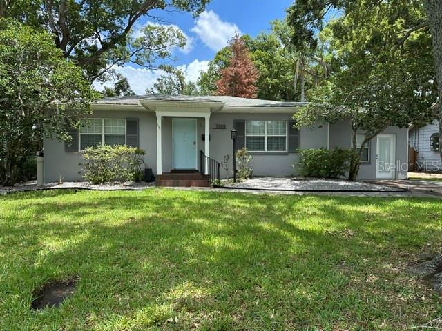 Single Family Residence in ORLANDO, FL - Daniel Dourado