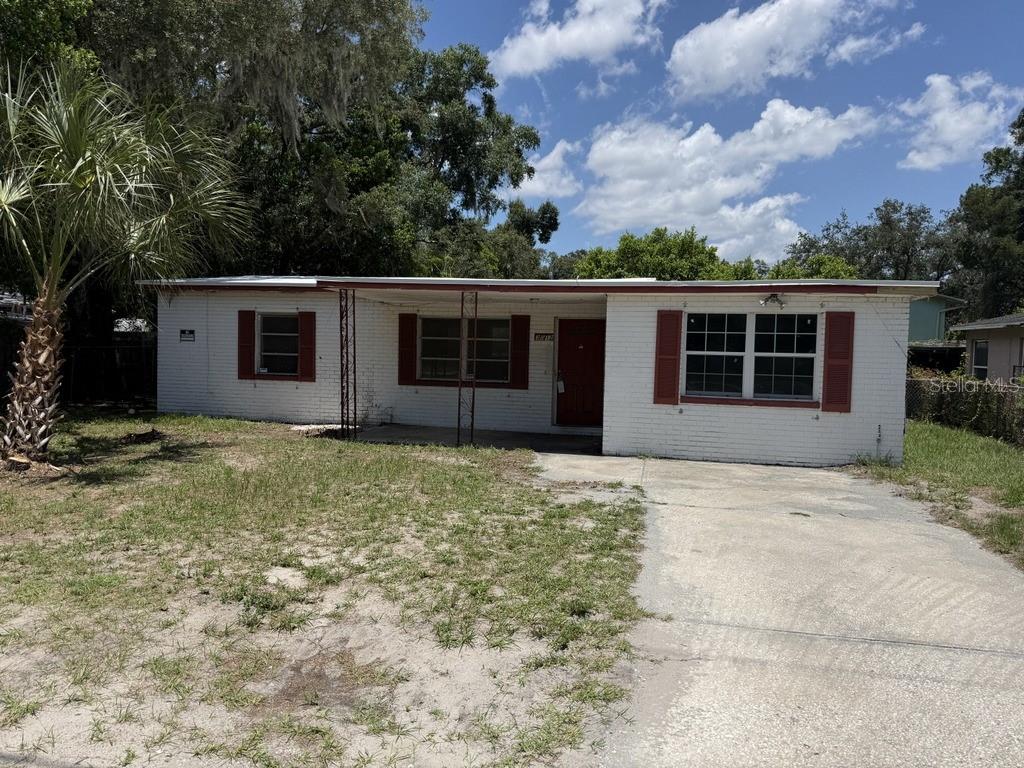 Single Family Residence in TAMPA, FL - Daniel Dourado