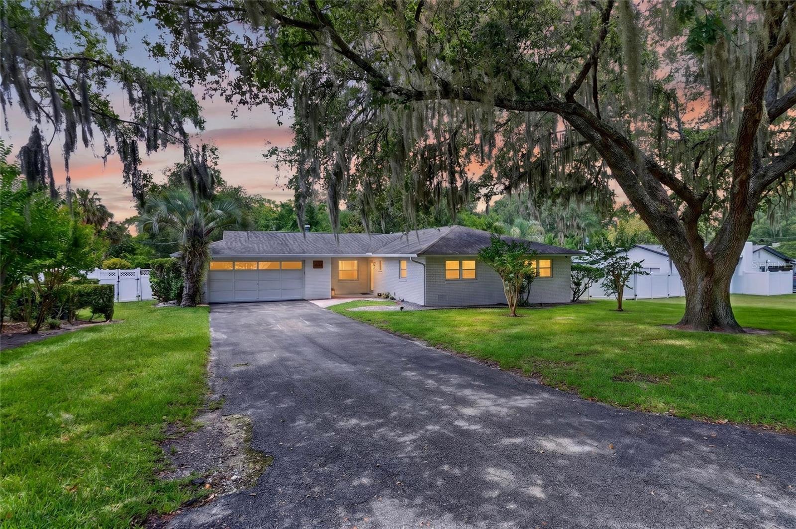 Single Family Residence in OCALA, FL - Daniel Dourado