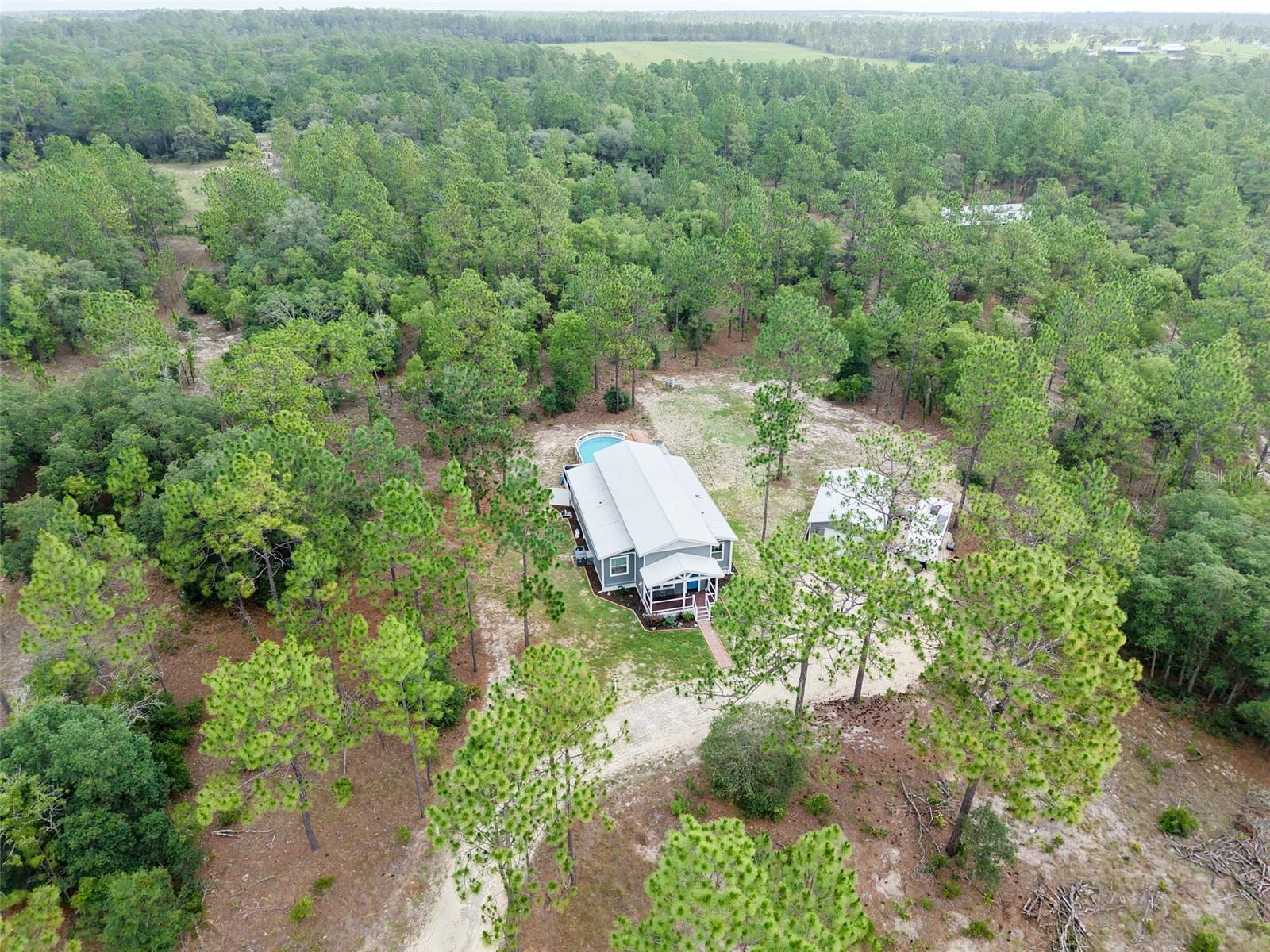 Single Family Residence in DUNNELLON, FL - Daniel Dourado