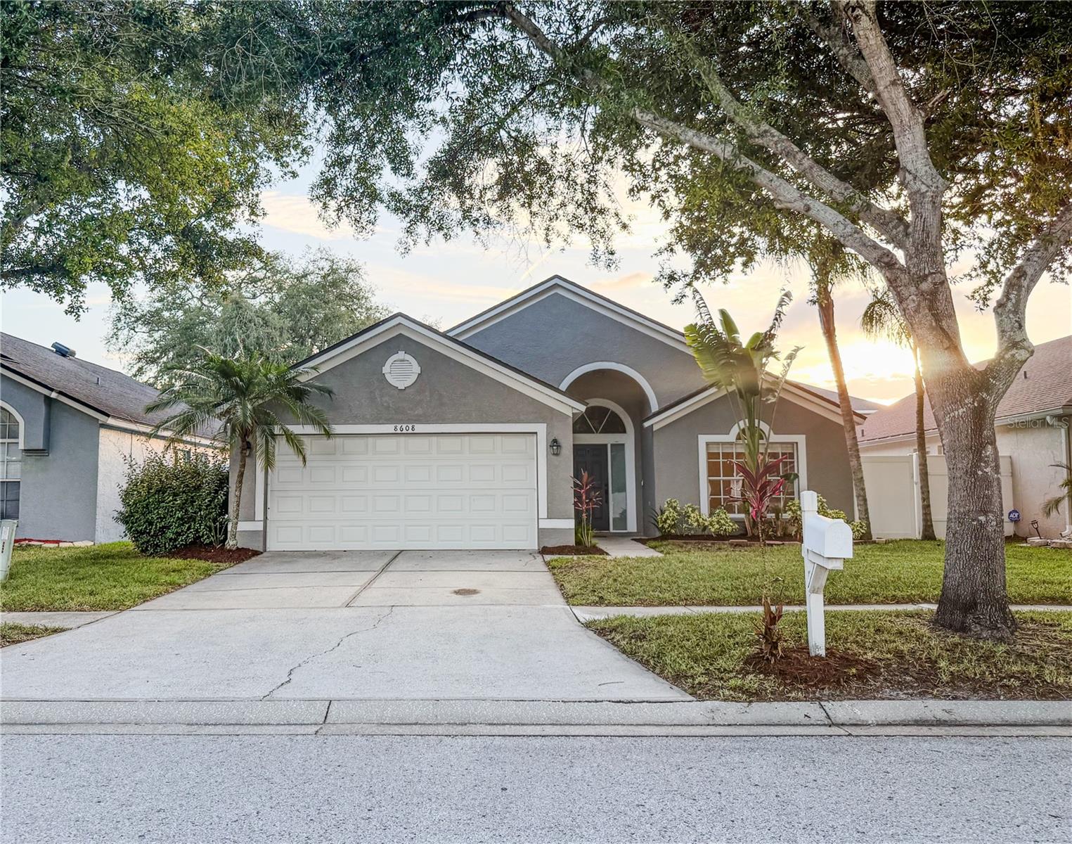 Single Family Residence in TAMPA, FL - Daniel Dourado