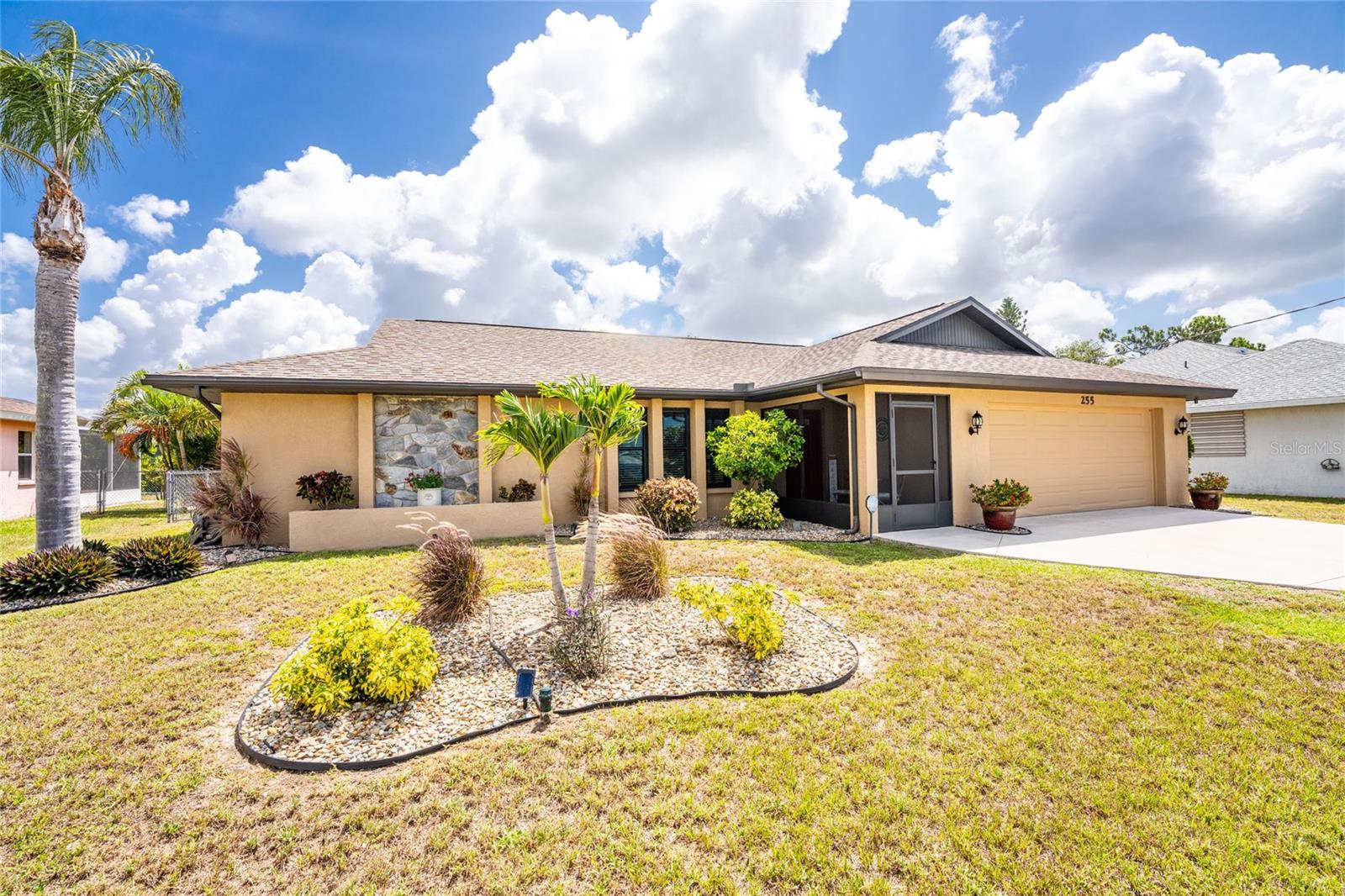 Single Family Residence in ROTONDA WEST, FL - Daniel Dourado
