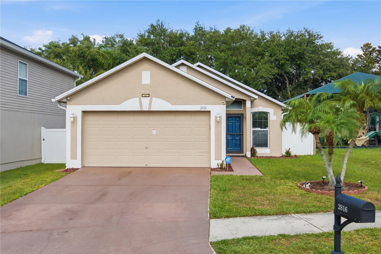 Single Family Residence em LAND O LAKES, FL - Daniel Dourado