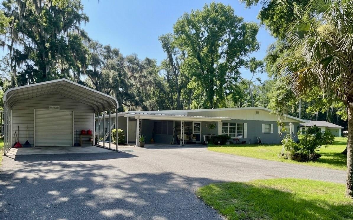 Single Family Residence in FLORAL CITY, FL - Daniel Dourado