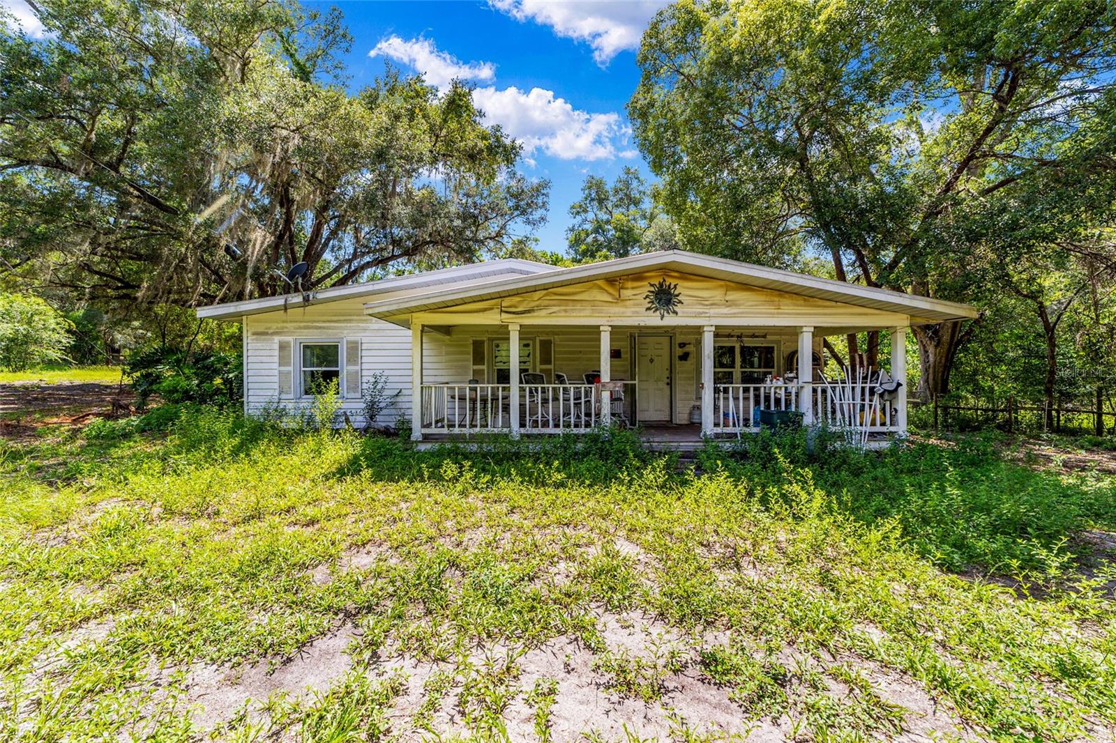 Single Family Residence in DUNNELLON, FL - Daniel Dourado