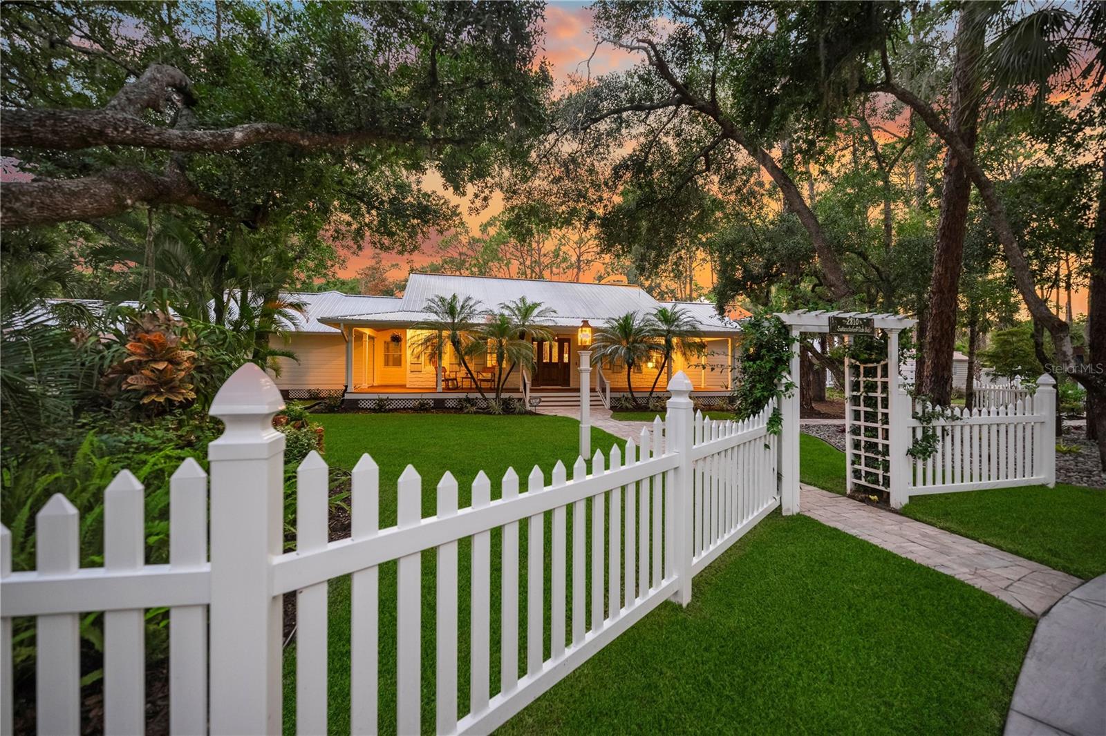 Single Family Residence em SARASOTA, FL - Daniel Dourado