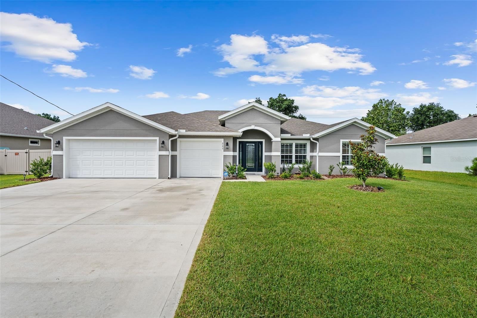 Single Family Residence in PALM COAST, FL - Daniel Dourado