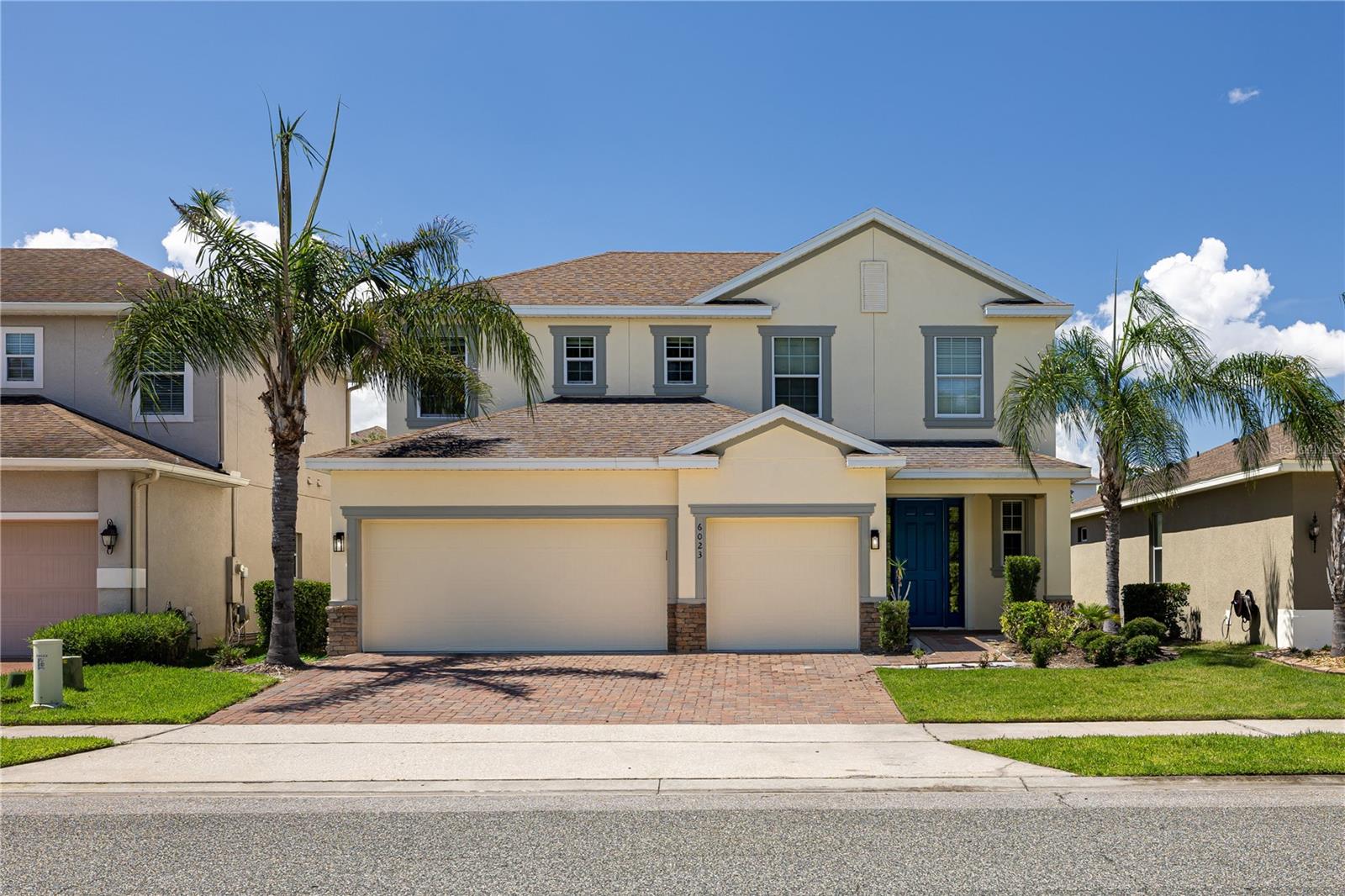 Single Family Residence in ORLANDO, FL - Daniel Dourado