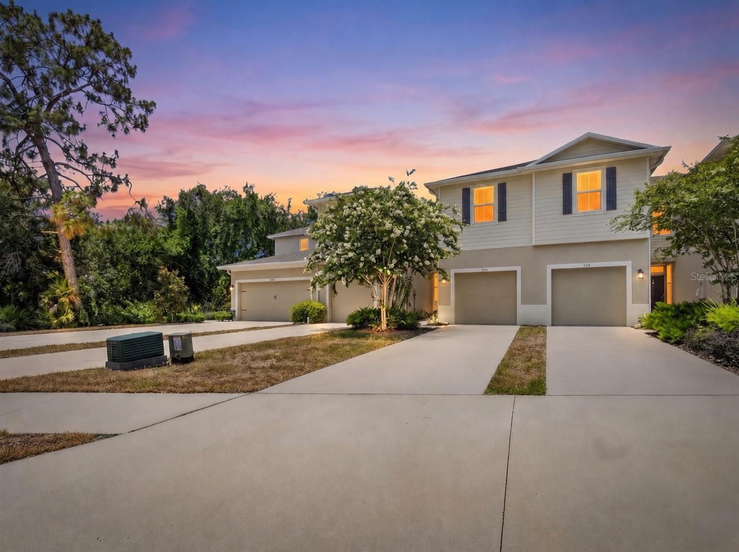 Townhouse in HOLIDAY, FL - Daniel Dourado