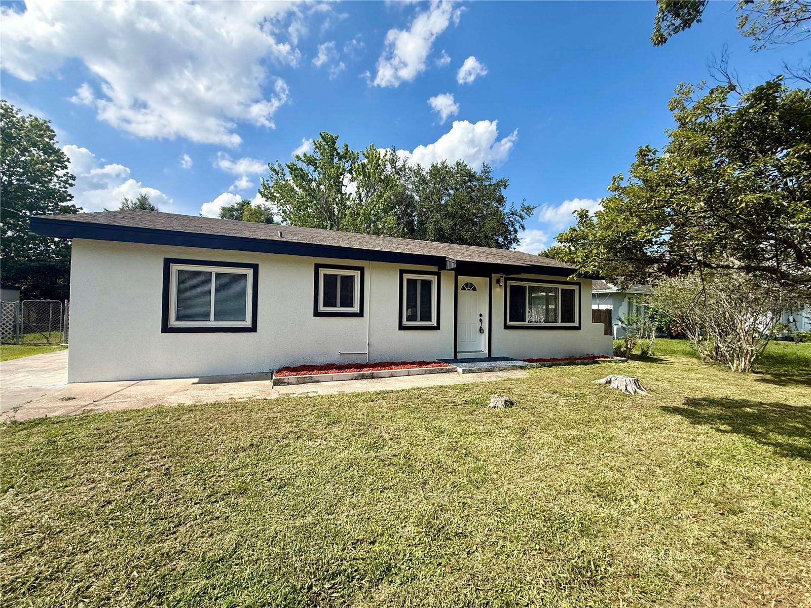 Single Family Residence in LONGWOOD, FL - Daniel Dourado