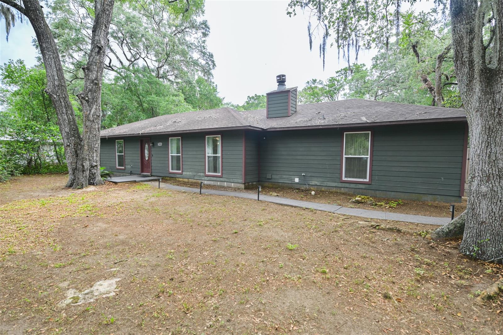 Single Family Residence in GAINESVILLE, FL - Daniel Dourado