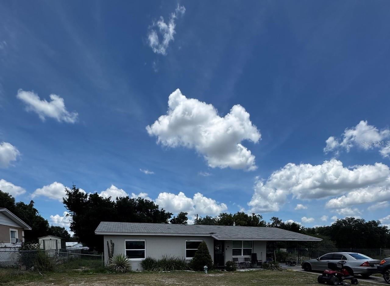Single Family Residence in LAKE WALES, FL - Daniel Dourado
