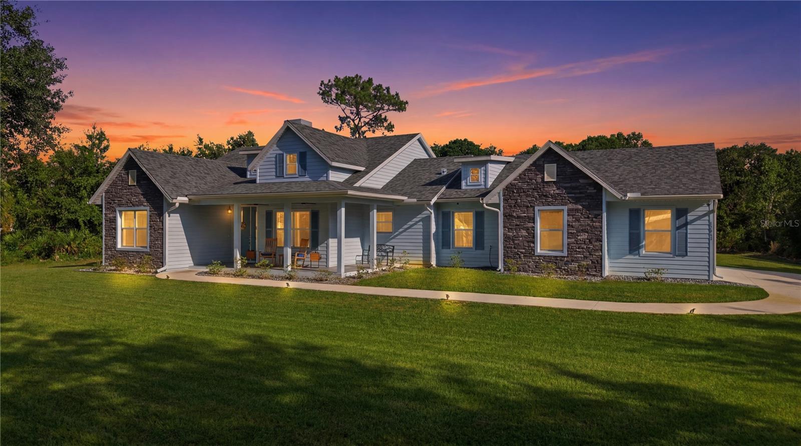 Single Family Residence em WESLEY CHAPEL, FL - Daniel Dourado