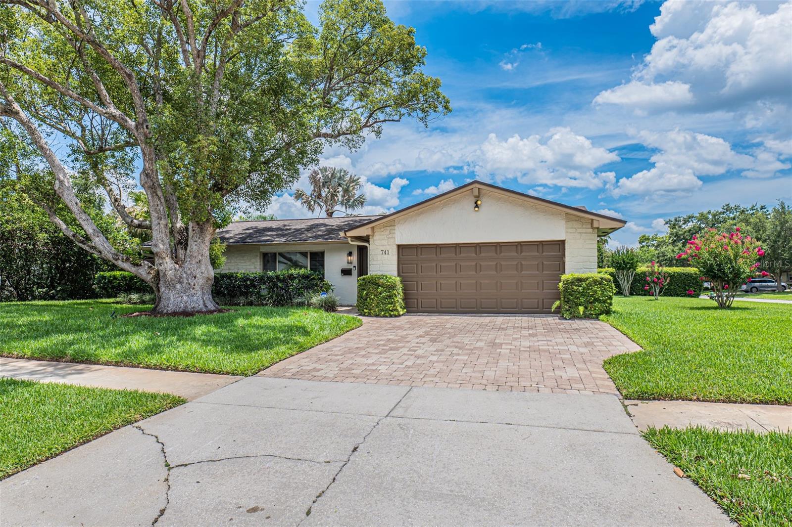 Single Family Residence em MAITLAND, FL - Daniel Dourado