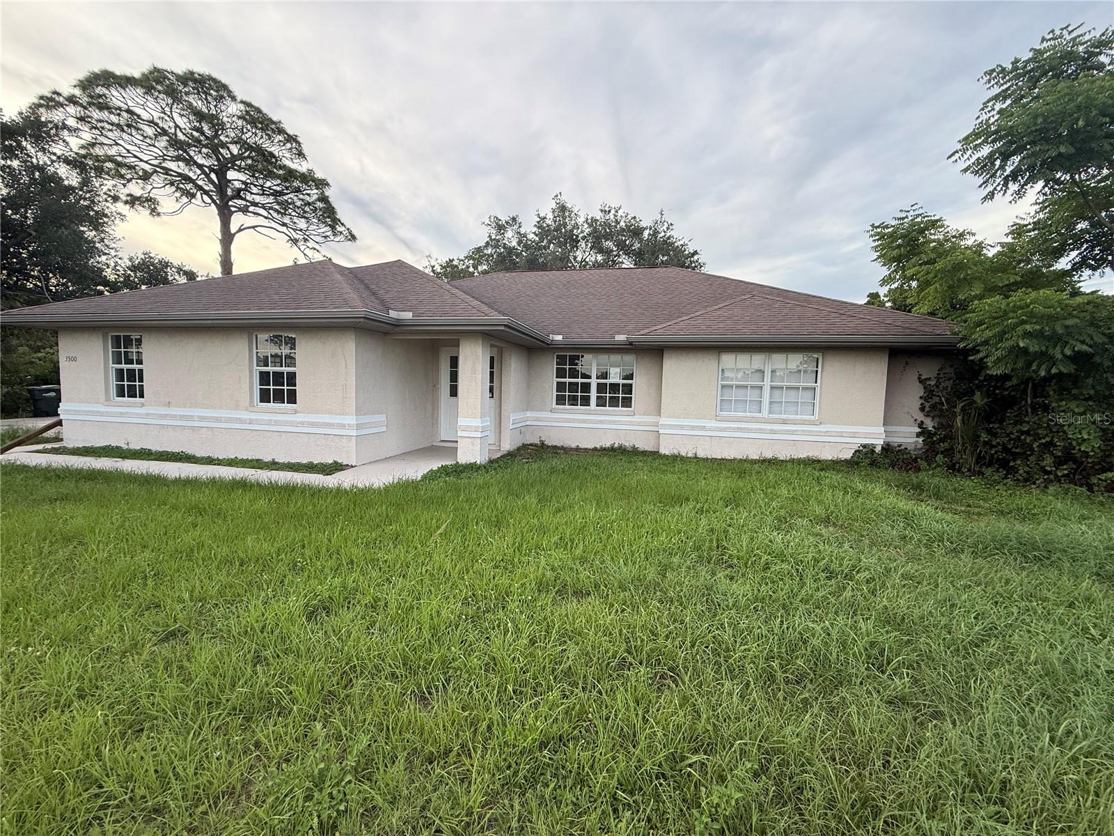Single Family Residence in NORTH PORT, FL - Daniel Dourado