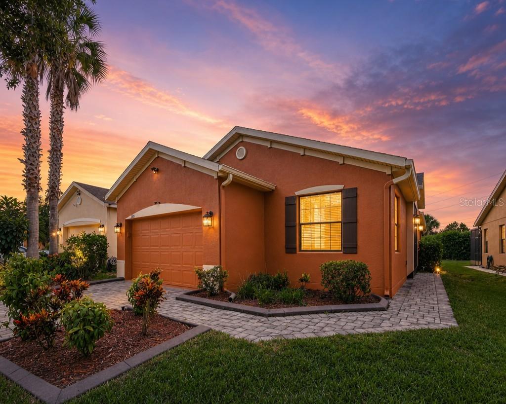Single Family Residence in KISSIMMEE, FL - Daniel Dourado