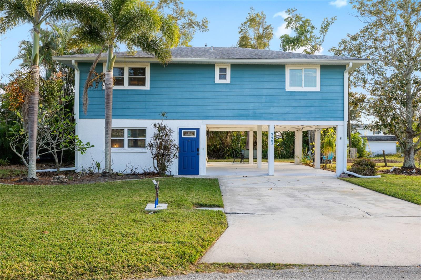 Single Family Residence in PALMETTO, FL - Daniel Dourado