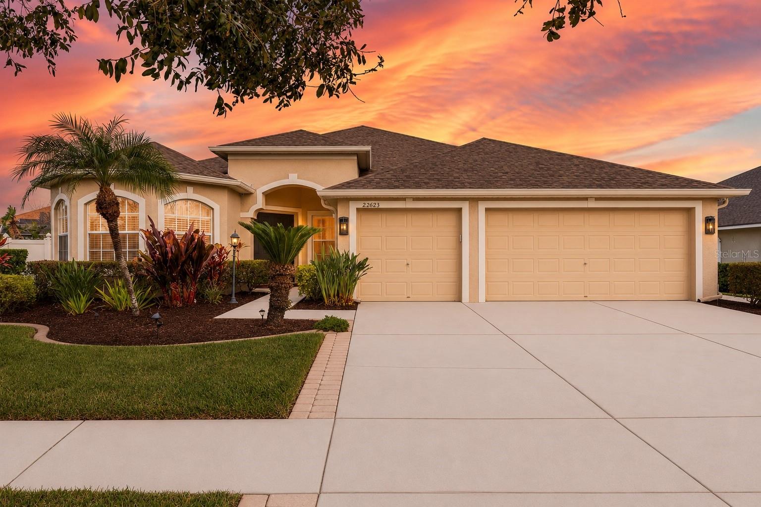 Single Family Residence em LAND O LAKES, FL - Daniel Dourado