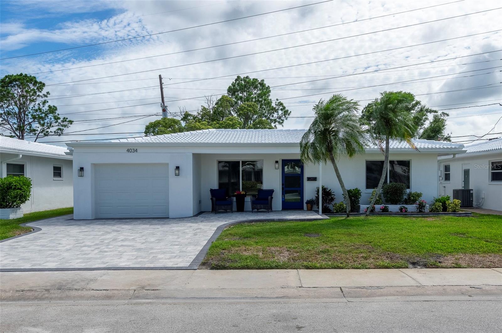 Single Family Residence em PINELLAS PARK, FL - Daniel Dourado