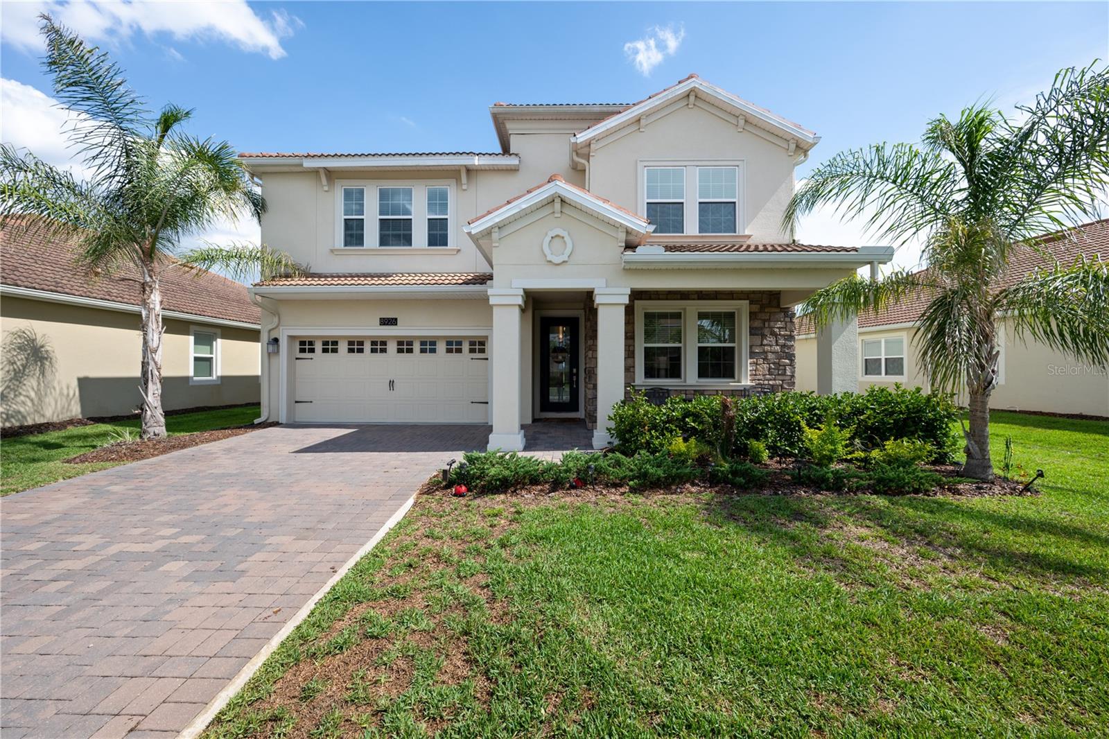Single Family Residence in DAVENPORT, FL - Daniel Dourado