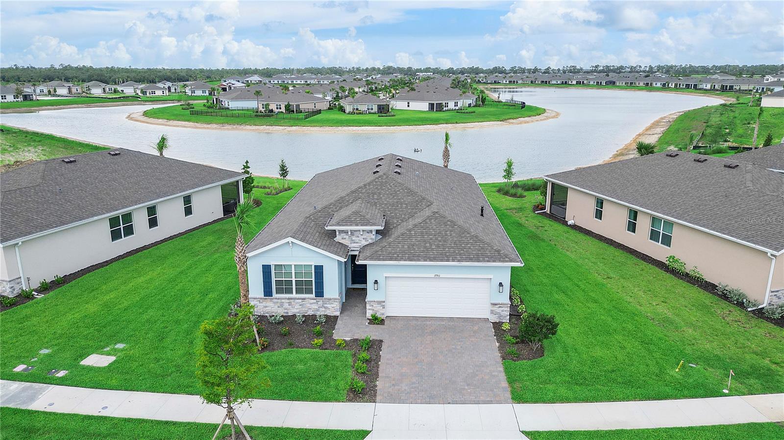 Single Family Residence em PUNTA GORDA, FL - Daniel Dourado