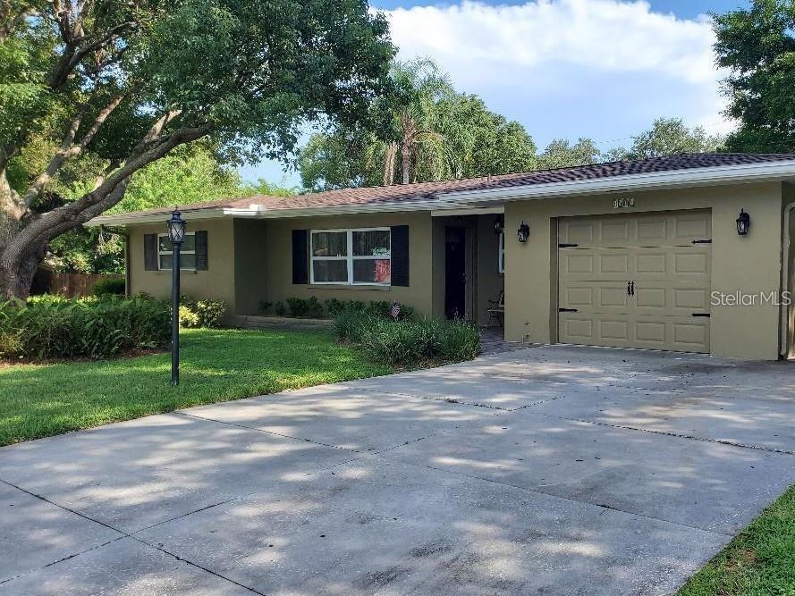 Single Family Residence em CLEARWATER, FL - Daniel Dourado
