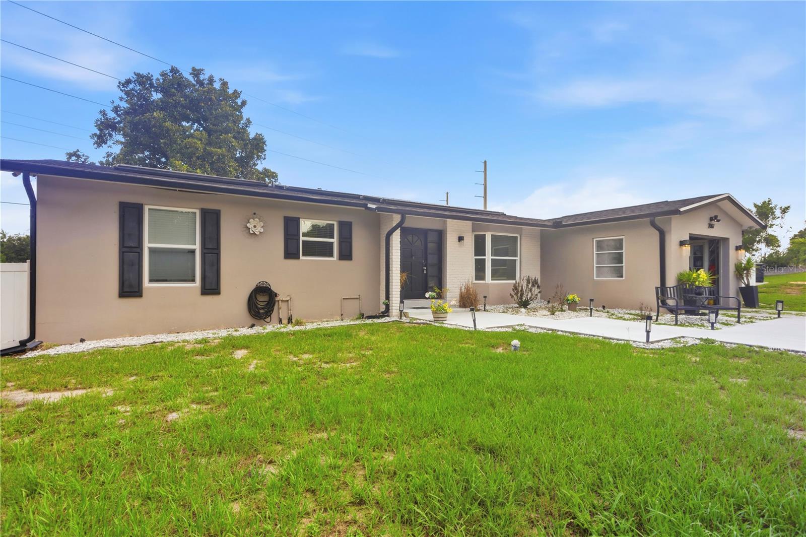 Single Family Residence em DELTONA, FL - Daniel Dourado