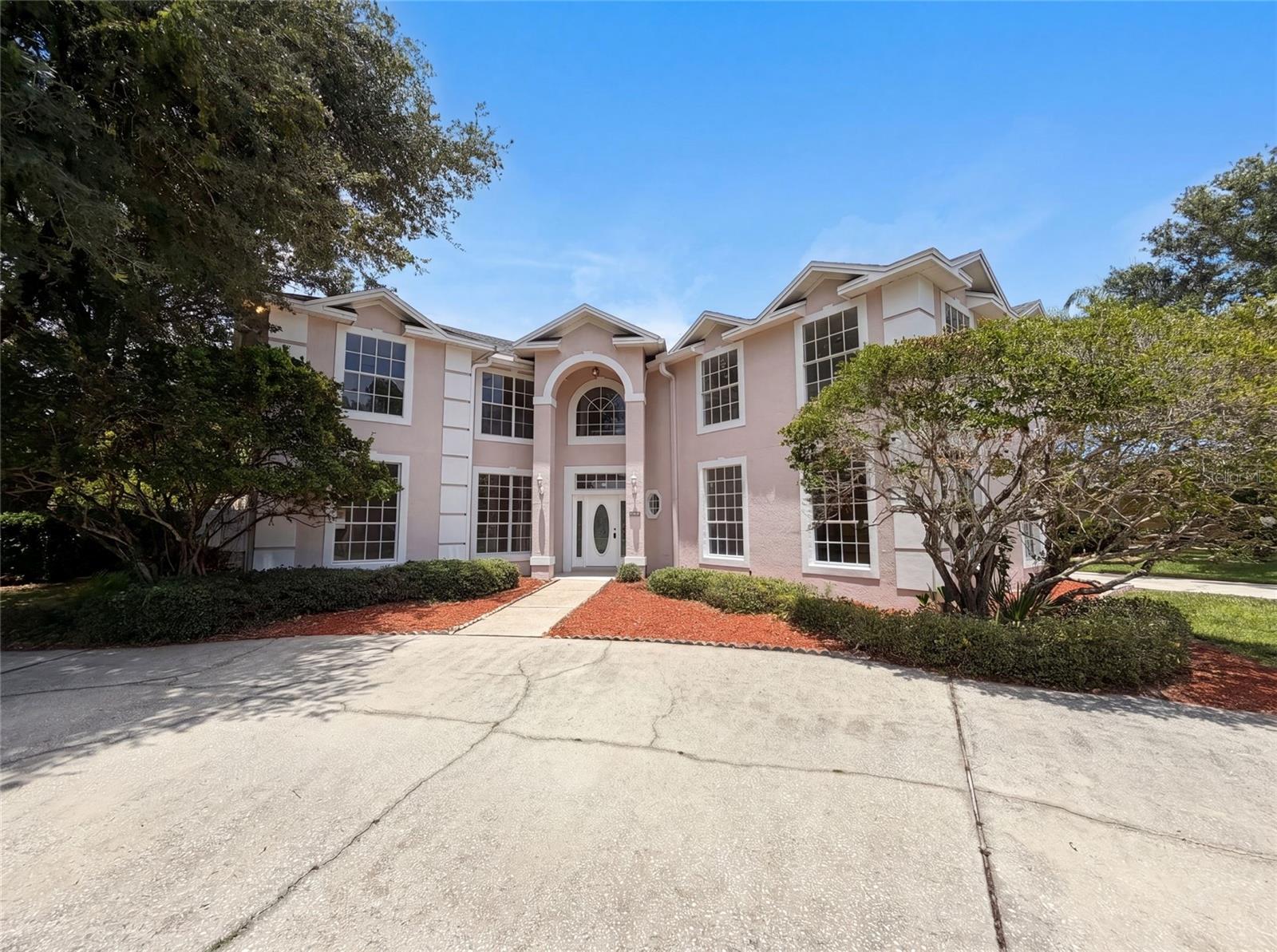 Single Family Residence em OVIEDO, FL - Daniel Dourado