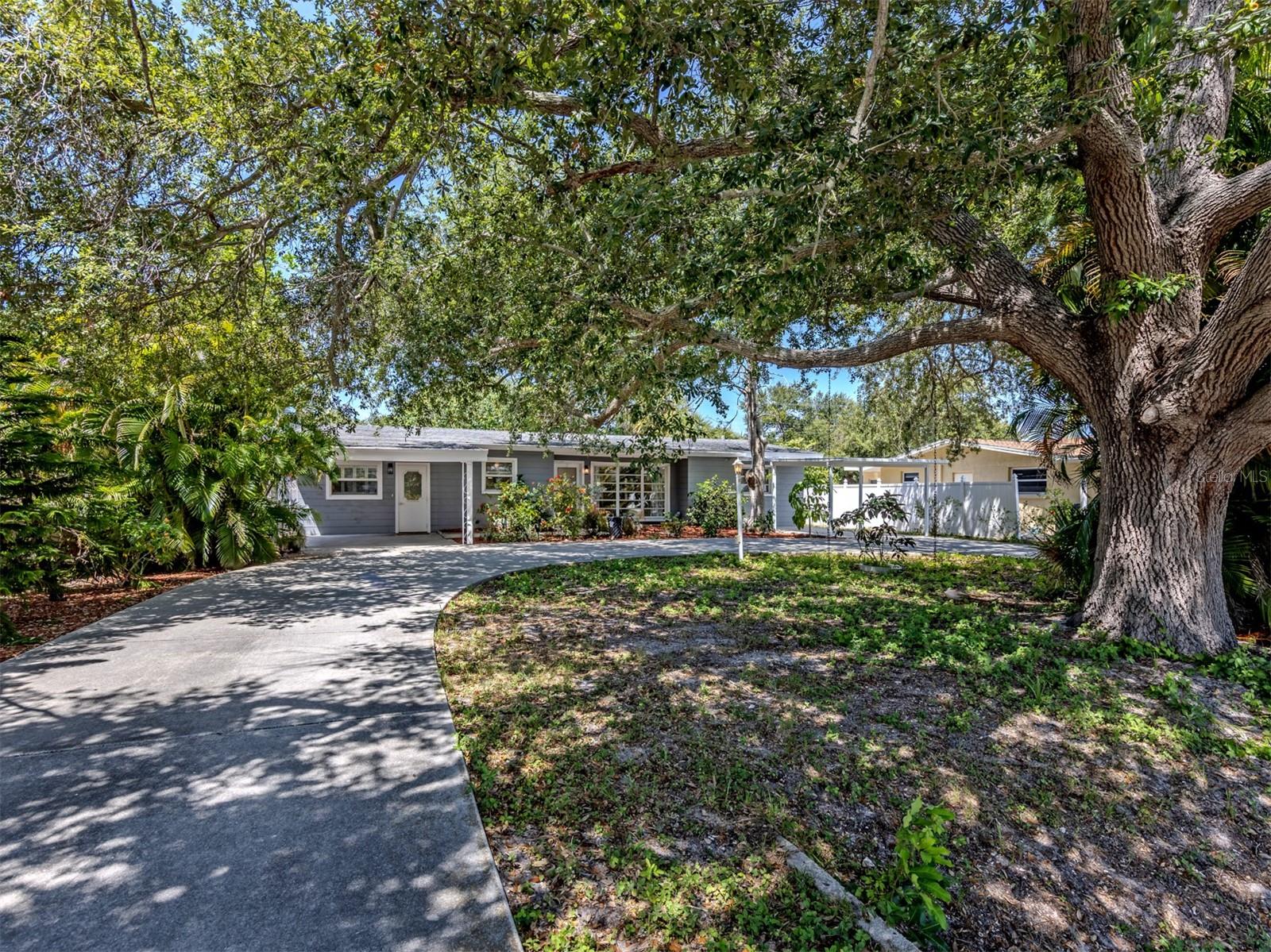 Single Family Residence em VENICE, FL - Daniel Dourado